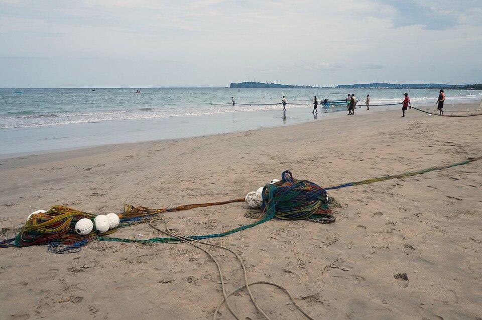 Les pecheurs de la plage de Trincomalee (3)