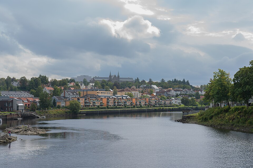 View from Gamle Bybro, Trondheim, Norway 01