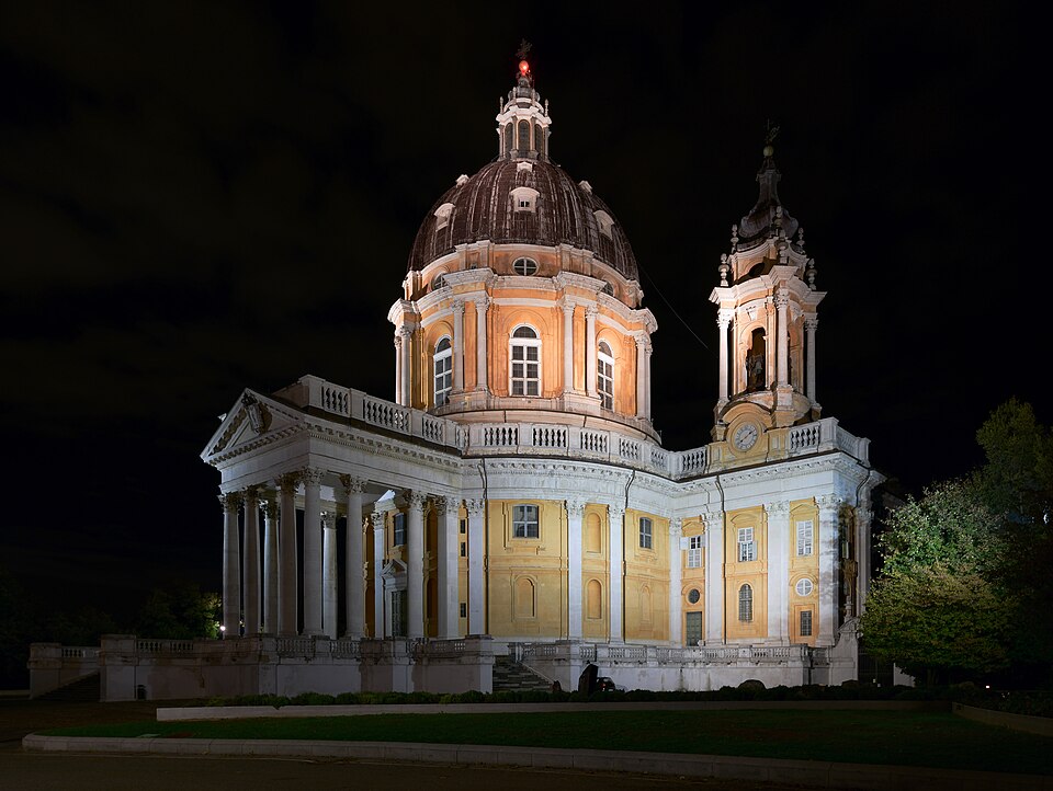 Basilica di Superga (Turin) at night