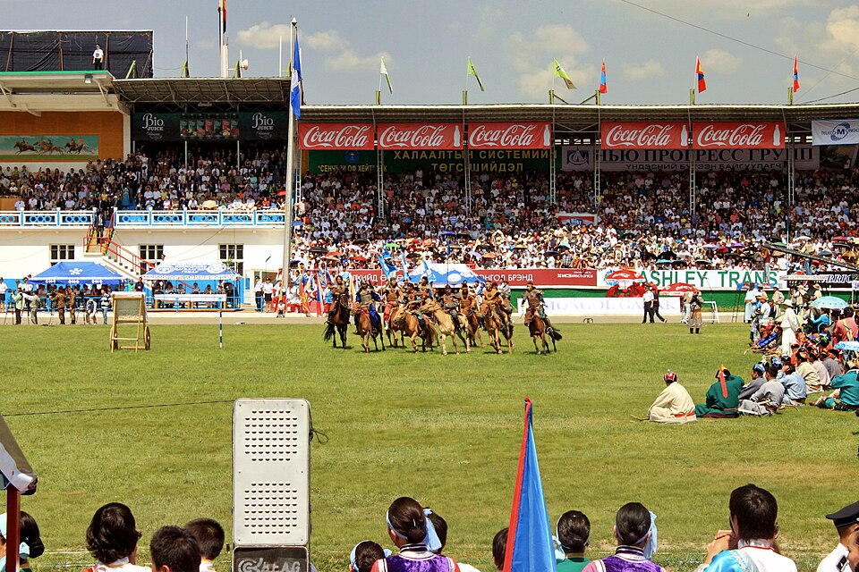 Festiwal Naadam na stadionie narodowym w Ułan Bator 04