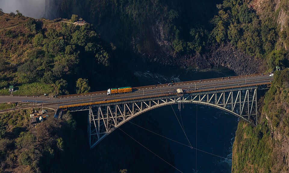 Puente de las cataratas Victoria, Zambia Zimbabue, 2018 07 27, DD 10