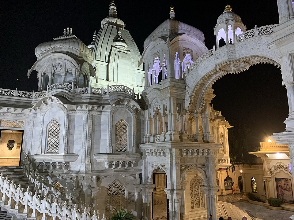 Srila Prabhupada samadhi in Vrindavan
