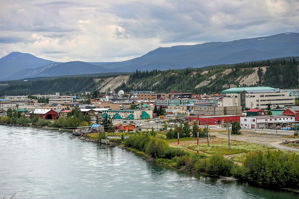Yukon River at Whitehorse b