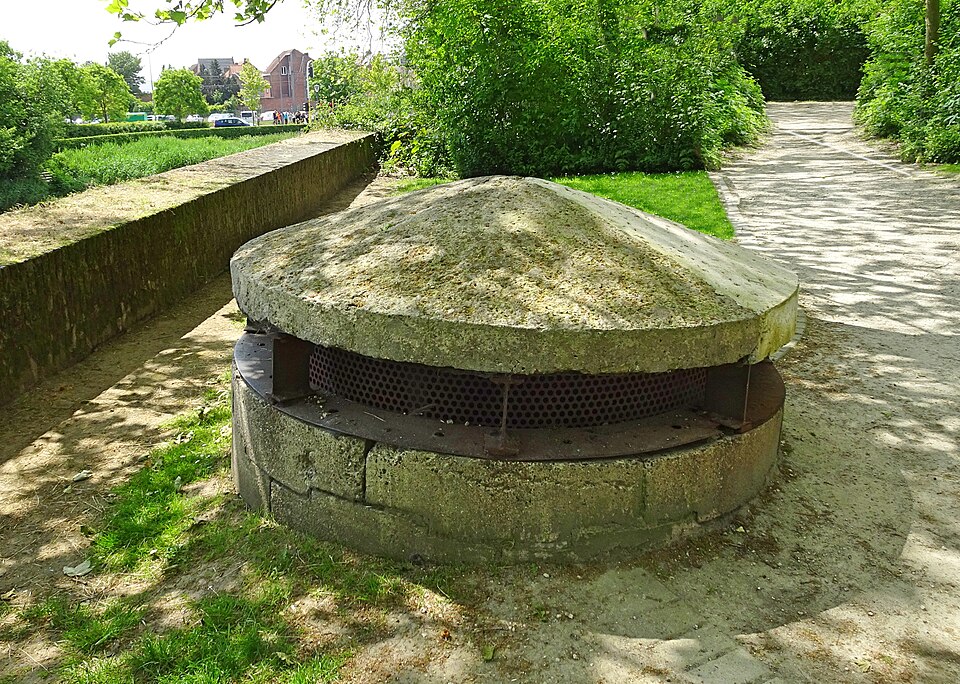 British Moir Pillbox (WWI), Esplanade, sur les remparts d'Ypres